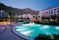Shangri-La Al Waha Pool Shangri-La Al Waha Pool