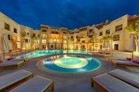 Sifawy Boutique Hotel - Pool bei Nacht Sifawy Boutique Hotel - Pool bei Nacht
