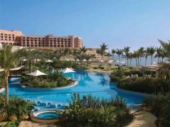 Shangri La - Al Bandar Pool