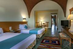 twin bed room